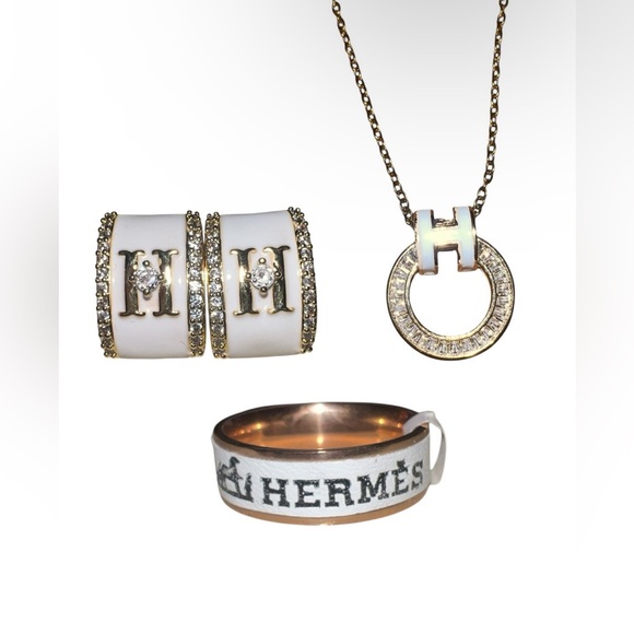 Hermes Jewelry bundle comes with Necklace Earrings and Ring excellent condition! - Picture 1 of 10